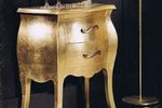 Распродажа тумб - Тумба в классическом стиле с 2 ящиками итальянской фабрики Modenese Gastone в цвете золото (серебро)