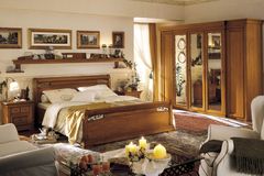 Спальня классическая в вишне янтарного цвета Chopin Италия