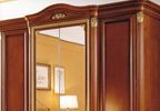 Шкаф четырехдверный распашной 224х71х250 с 2 зеркальными дверьми в отделке вишня + золото Спальня Capri